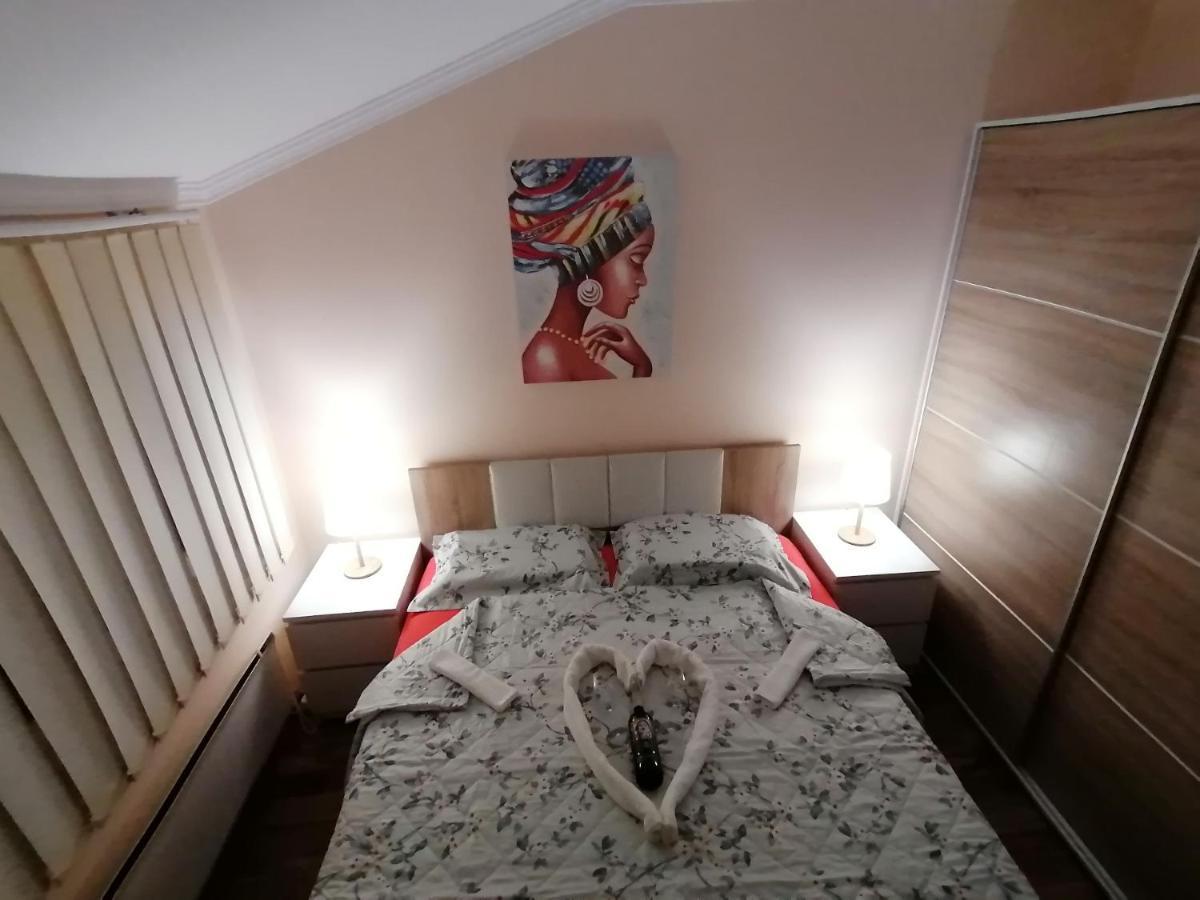 Apartman Dionis Sm Sremska Mitrovica Exterior photo