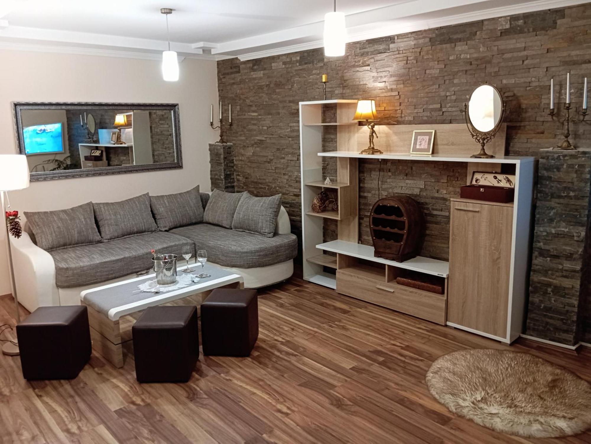 Apartman Dionis Sm Sremska Mitrovica Exterior photo